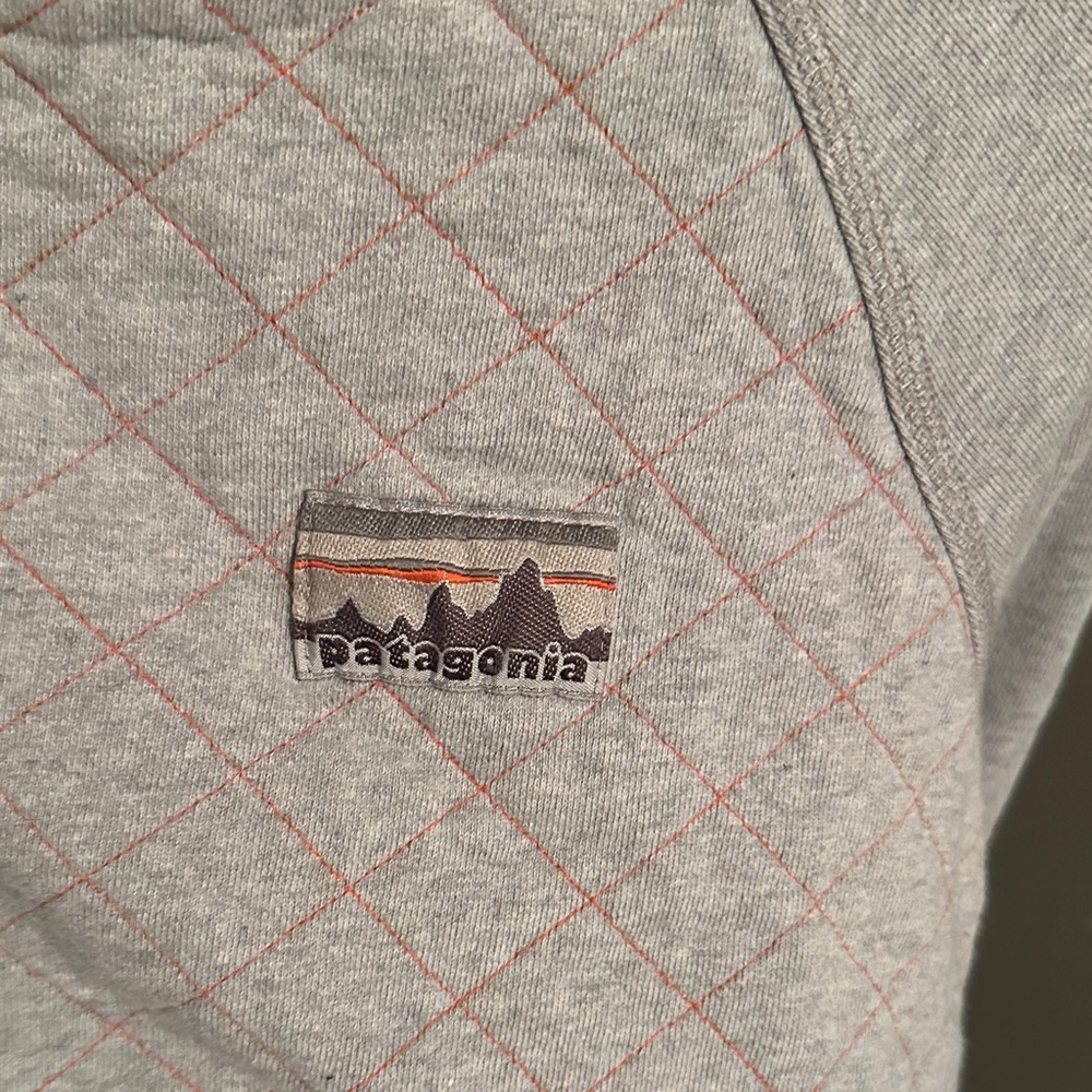Patagonia Gray Quilted Sweatshirt - Picture 3 of 4
